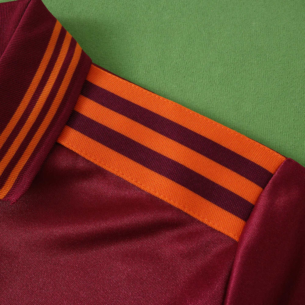 9293 season A.S. Roma home retro Fan version