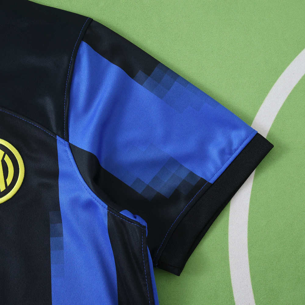2526 F.C. Internazionale Milano Co branded version Fan version
