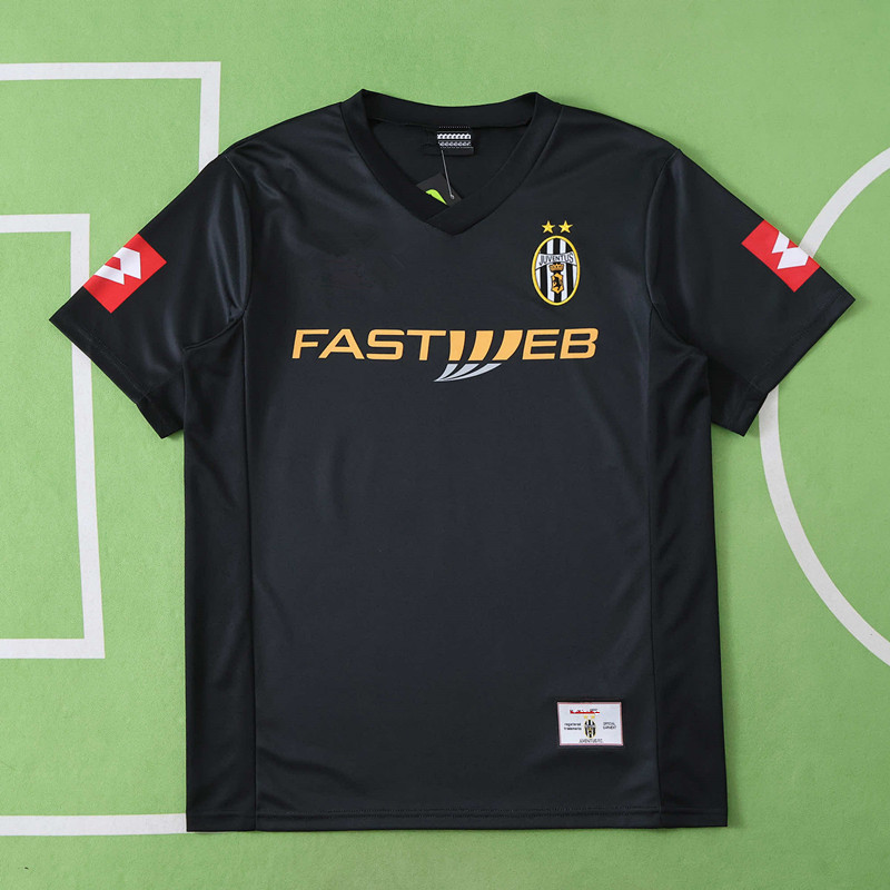 0102 season Juventus F.C. away retro Fan version