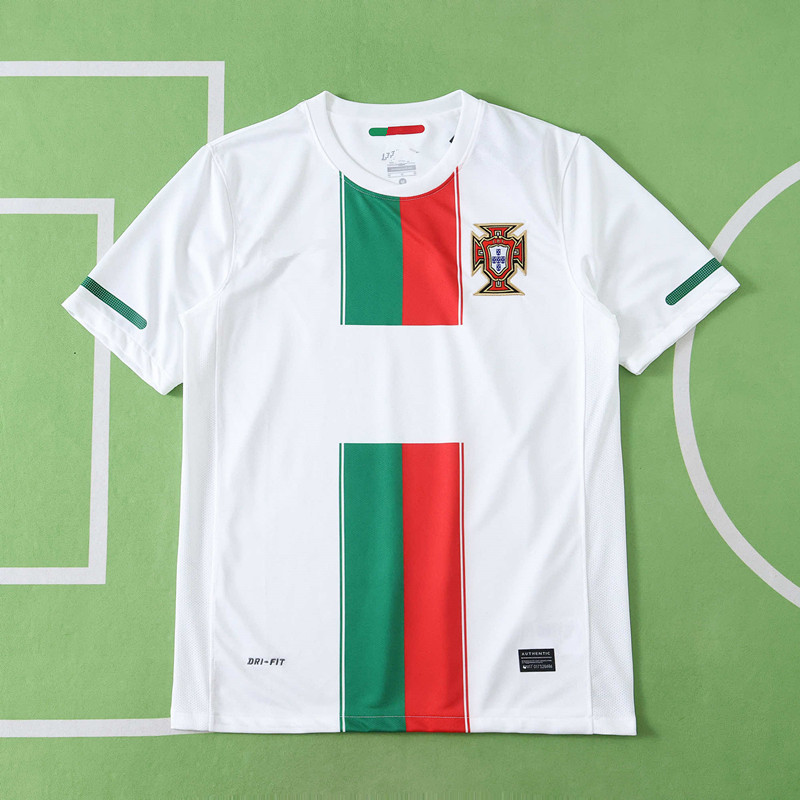 2010 season Portugal away retro Fan version