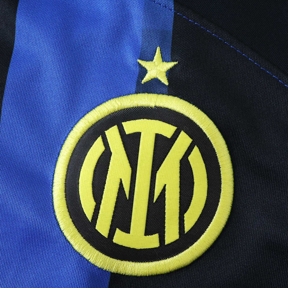 2526 F.C. Internazionale Milano Co branded version Fan version