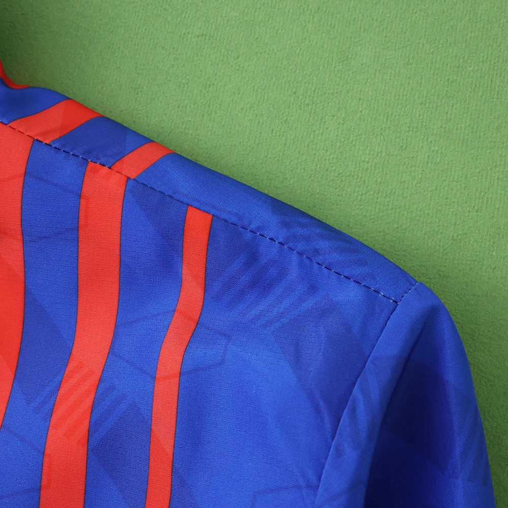 2425 Paris Saint-Germain F.C. windbreaker