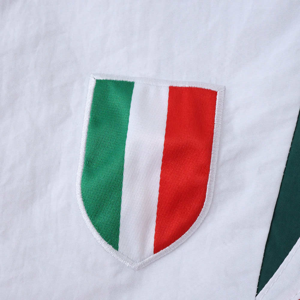 2425 Italian windbreaker