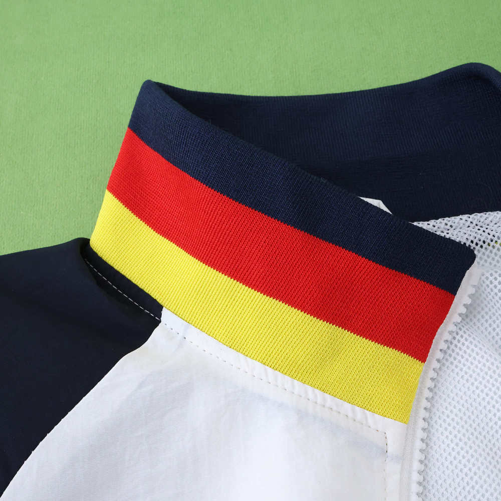 2425 FC Barcelona / Barça Hooded windbreaker