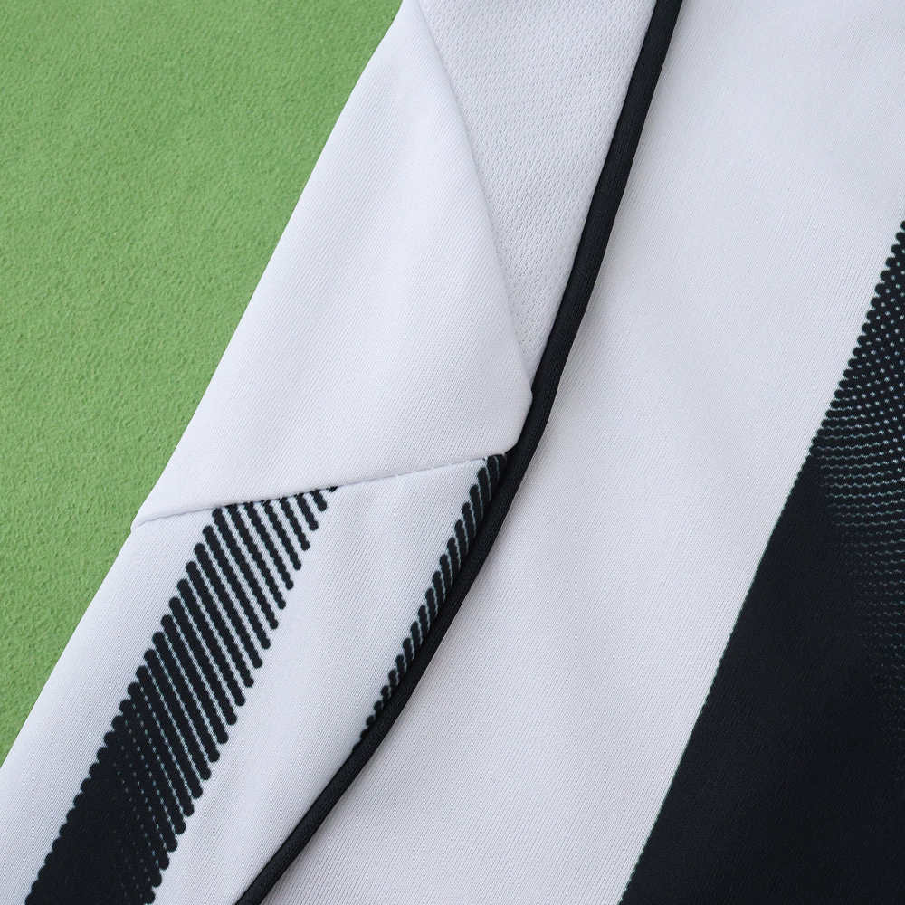 2526 season Juventus F.C. home Kids kit