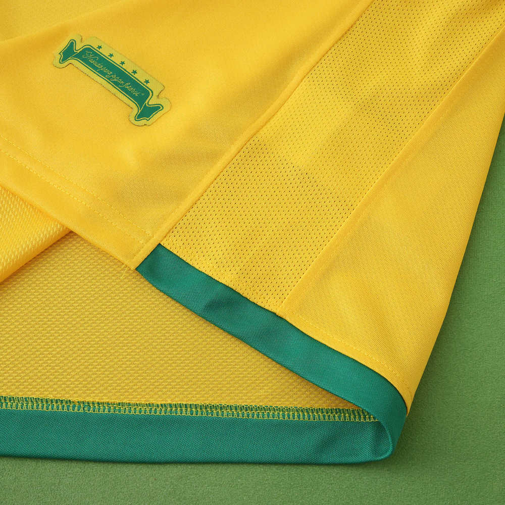 2006 season Brazil home Long sleeved retro Fan version