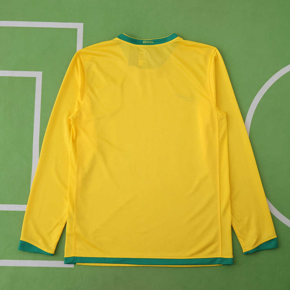 2006 season Brazil home Long sleeved retro Fan version