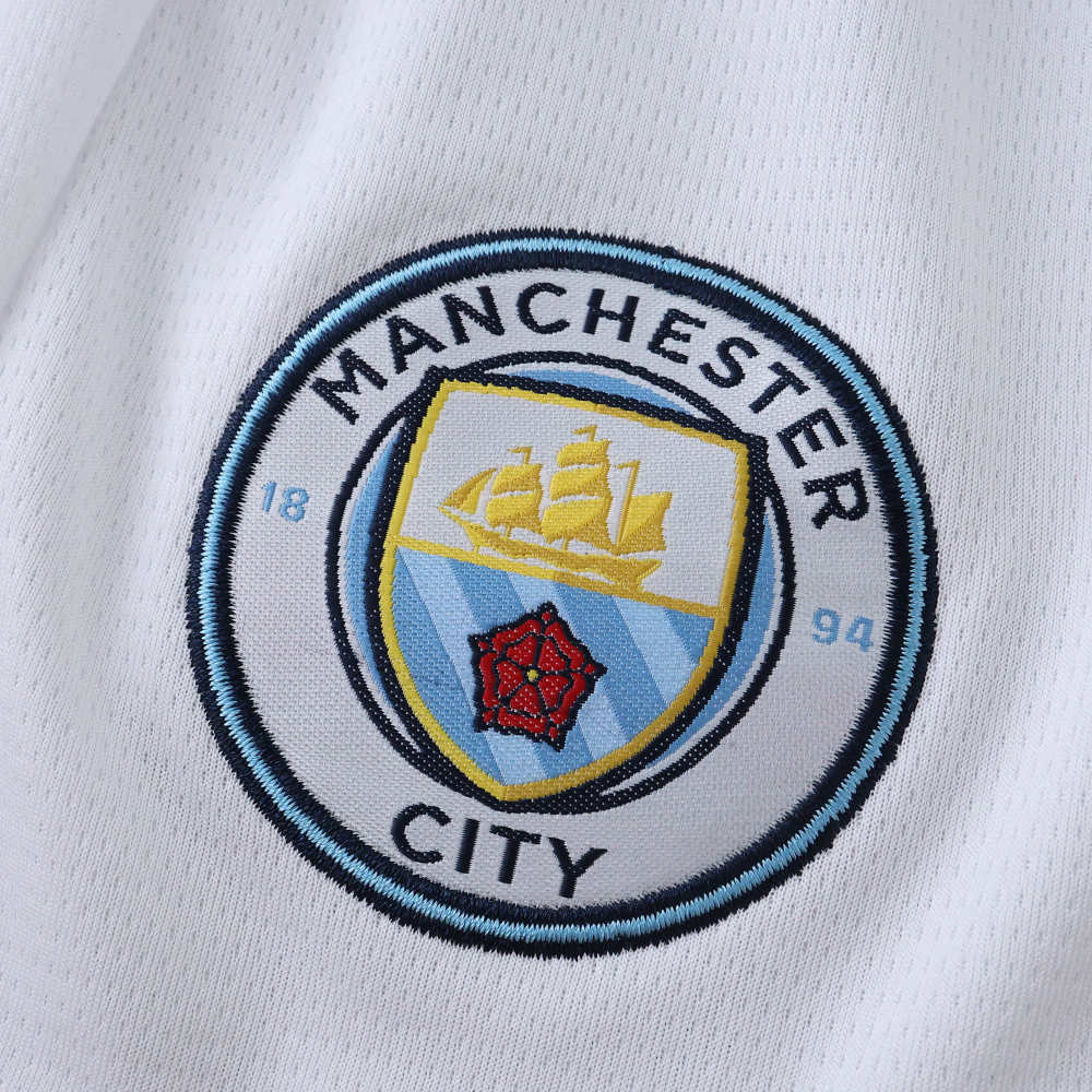 2526 season Manchester City F.C. home shorts
