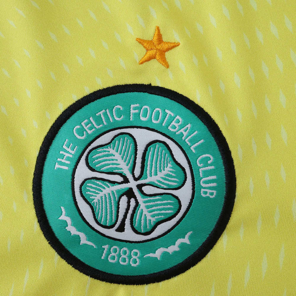 2526 season Celtic FC goalkeeper Fan version