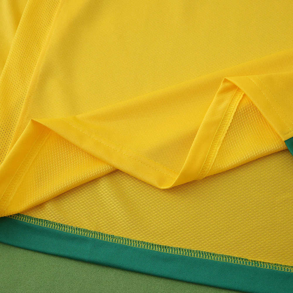 2006 season Brazil home Long sleeved retro Fan version