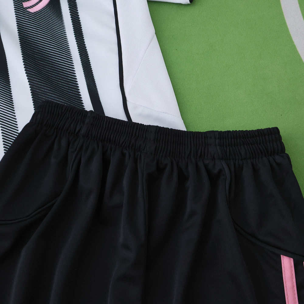 2526 season Juventus F.C. home Kids kit