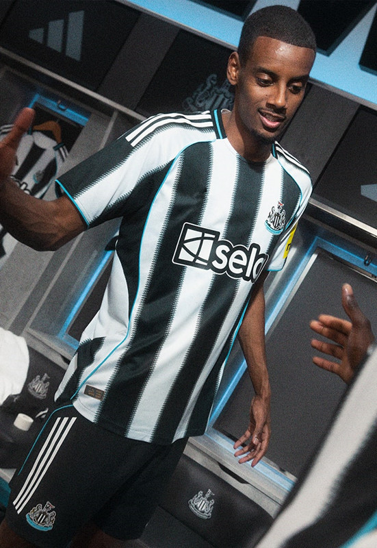 2526 season Newcastle United F.C. home Fan version