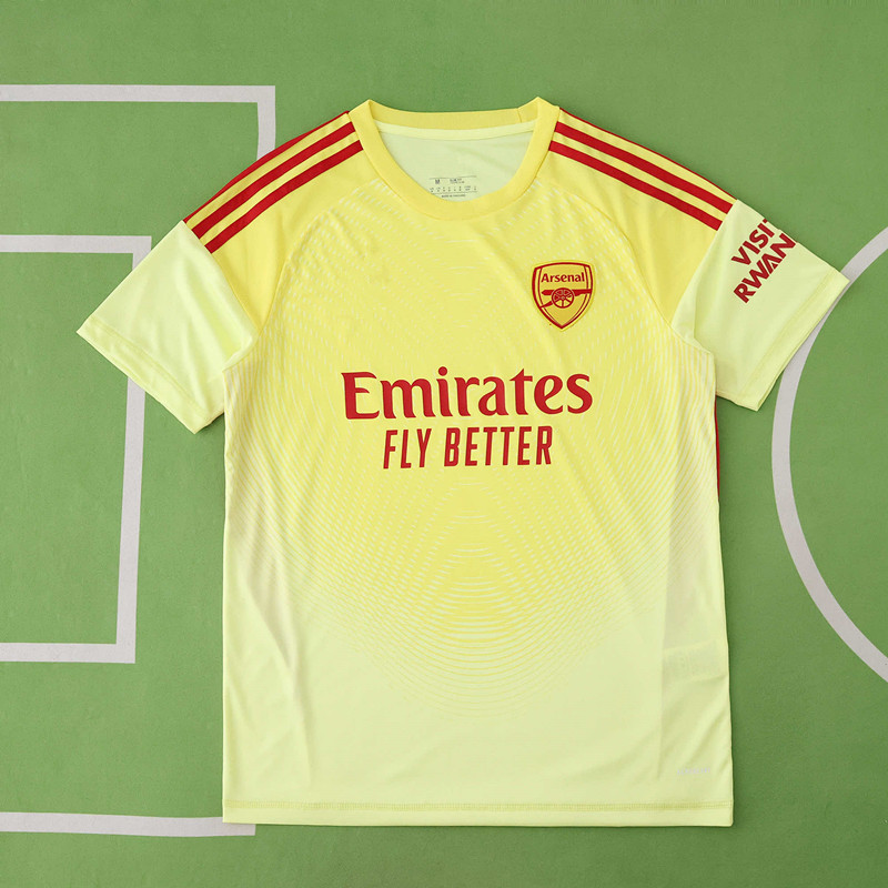 2526 season Arsenal F.C. goalkeeper Fan version