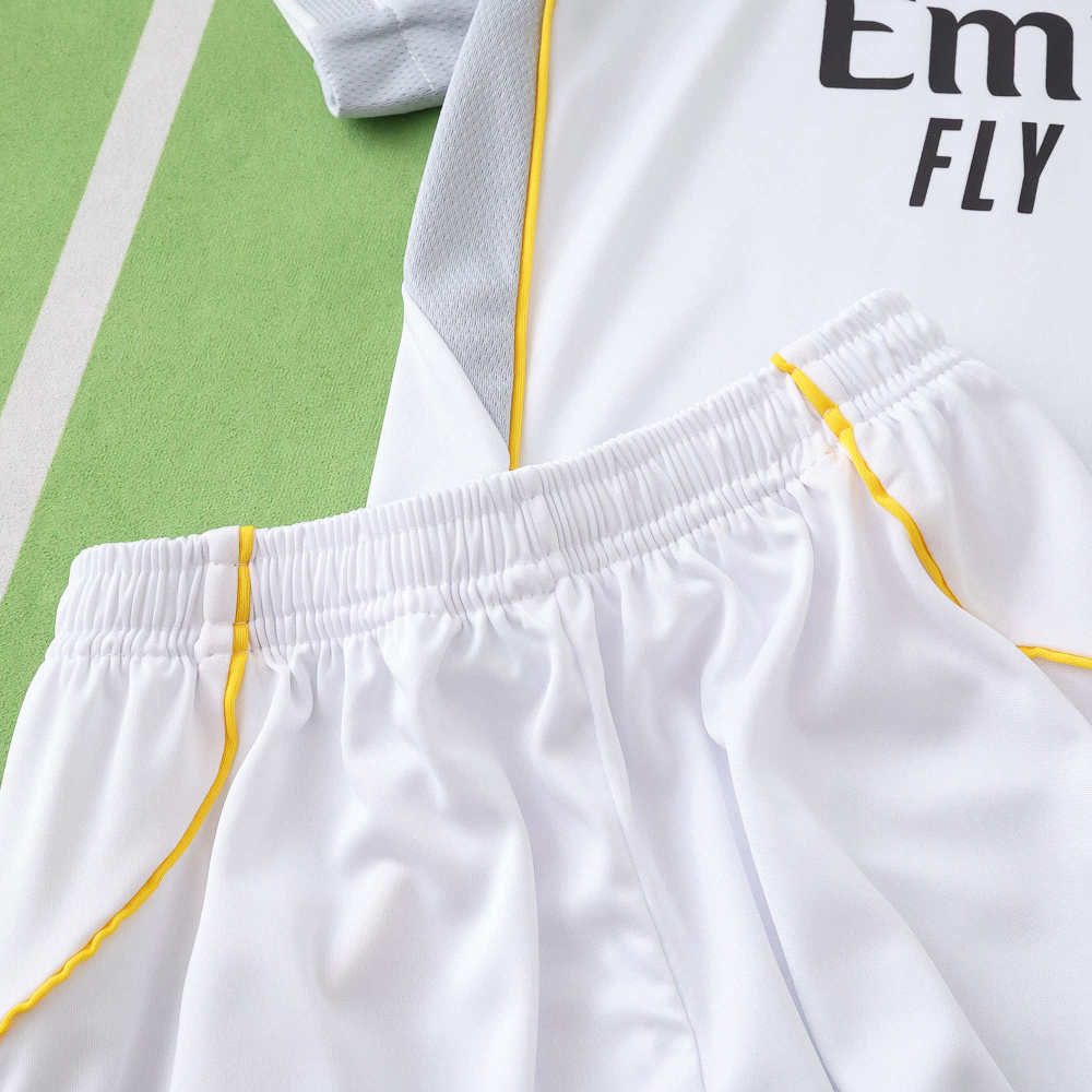 2526 season Real Madrid CF home Kids kit