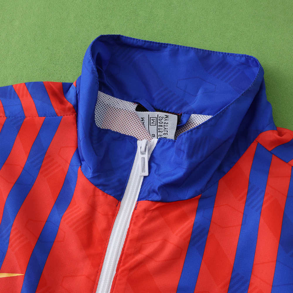 2526  FC Barcelona / Barça windbreaker