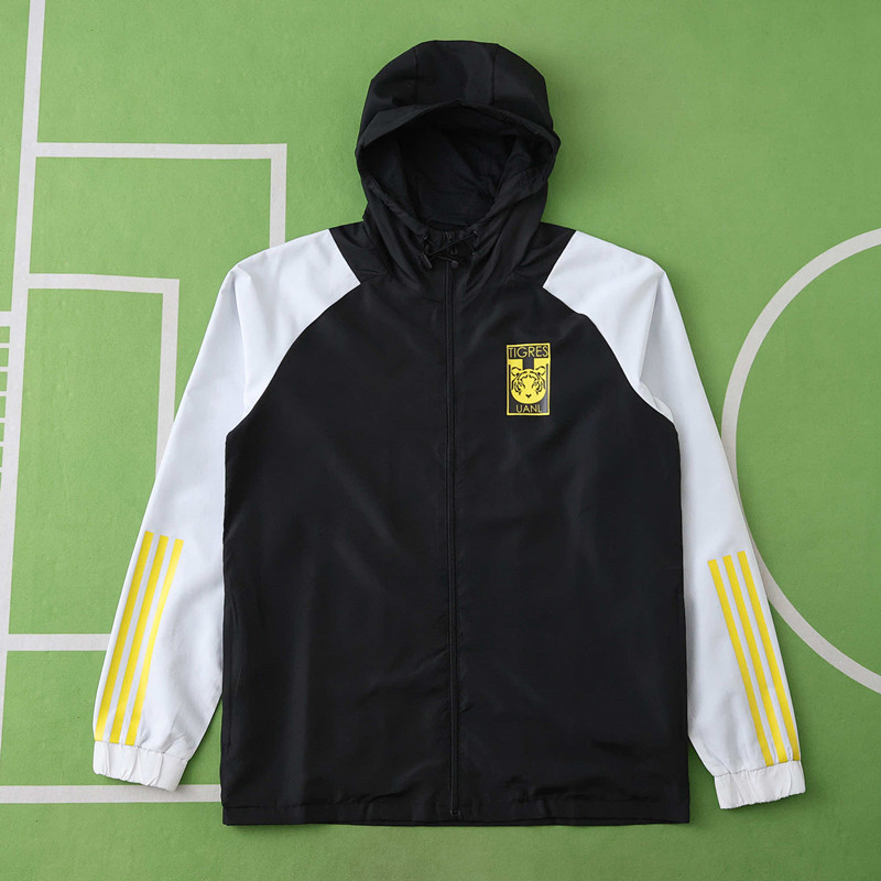 2526 Tigres UANL  Hooded windbreak