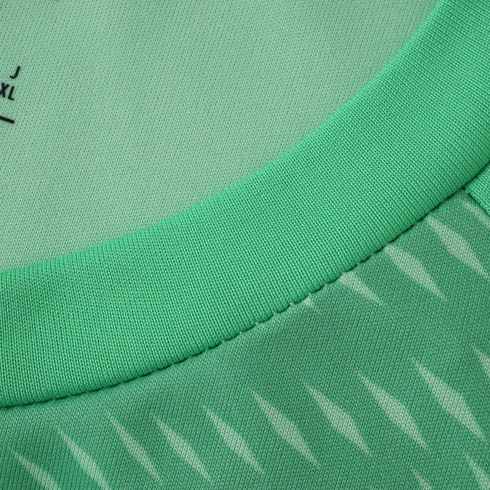 2526 season Liverpool F.C. goalkeeper Fan version