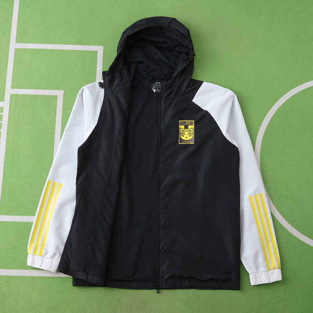 2526 Tigres UANL  Hooded windbreak