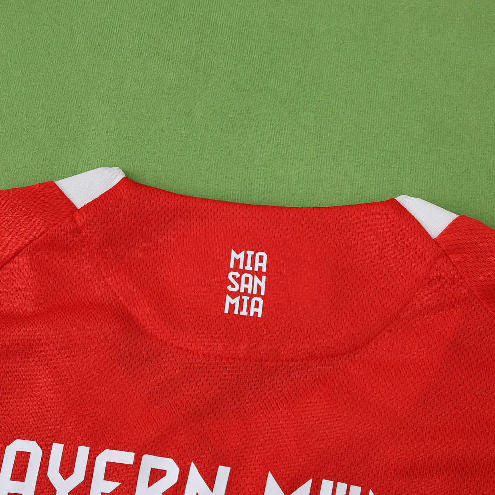 2526 season Fußball-Club Bayern München home Player version
