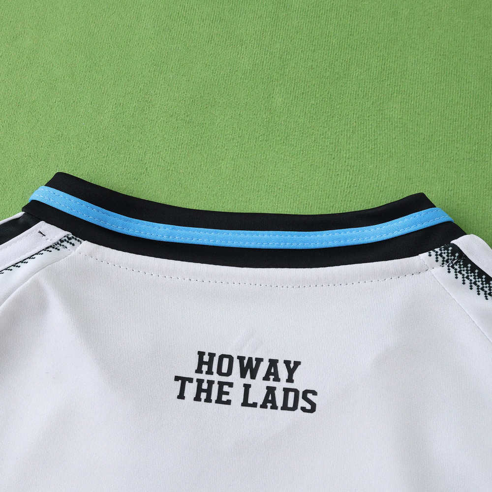 2526 season Newcastle United F.C. home Kids kit