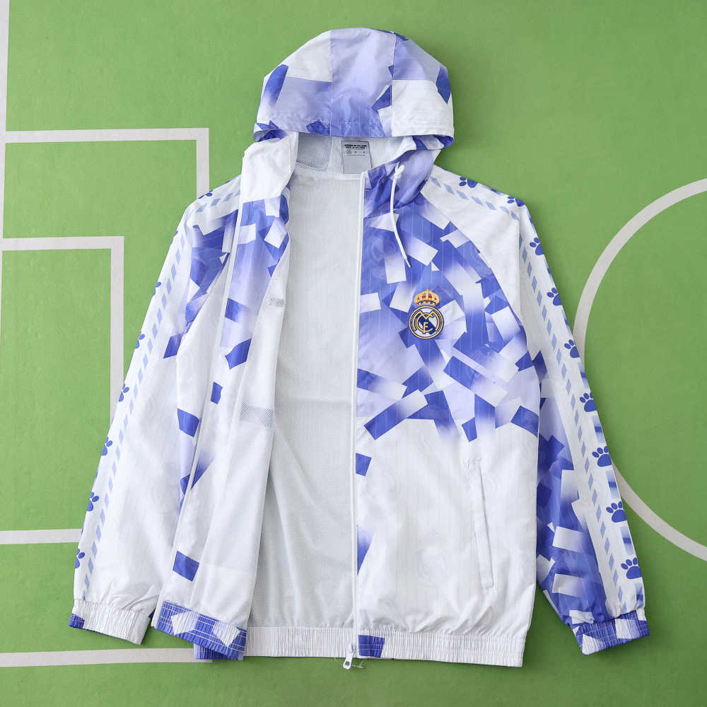9697 Real Madrid CF Hooded windbreak