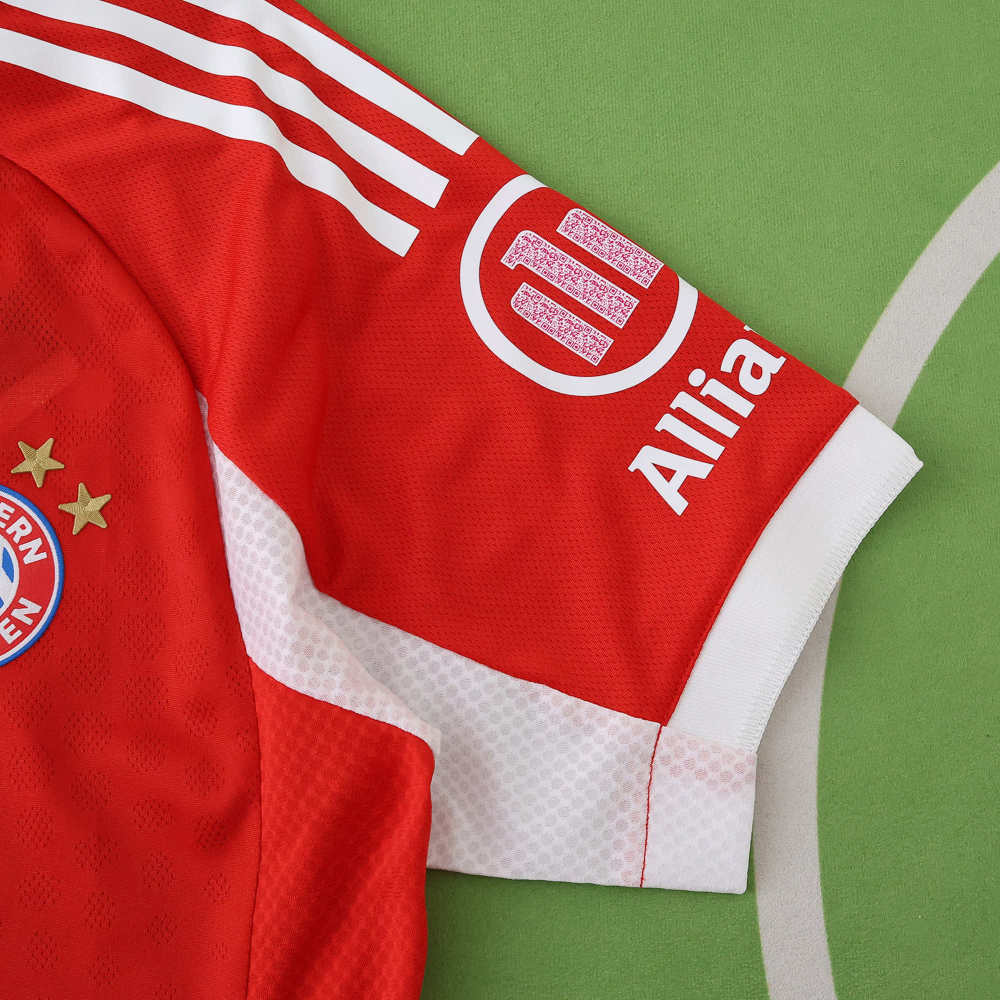 2526 season Fußball-Club Bayern München home Player version