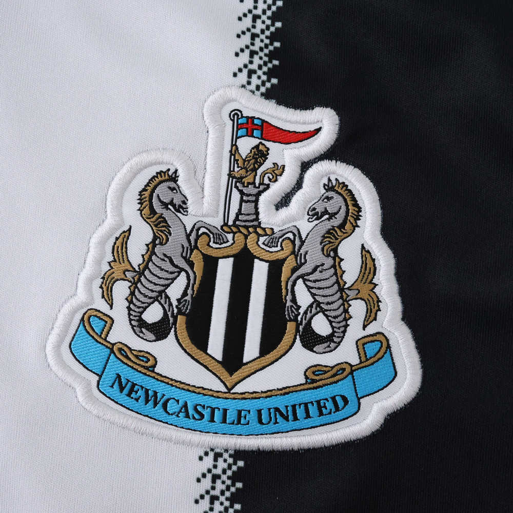 2526 season Newcastle United F.C. home Fan version