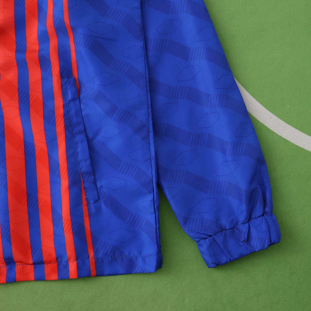 2526  FC Barcelona / Barça windbreaker