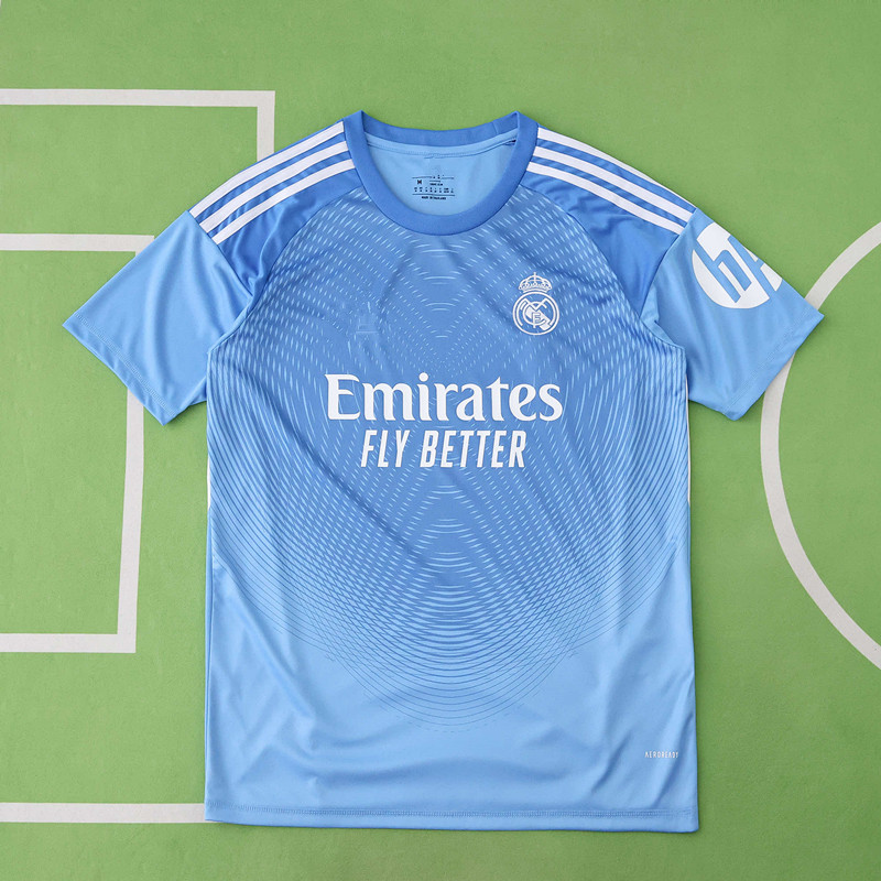 2526 season Real Madrid CF goalkeeper Fan version