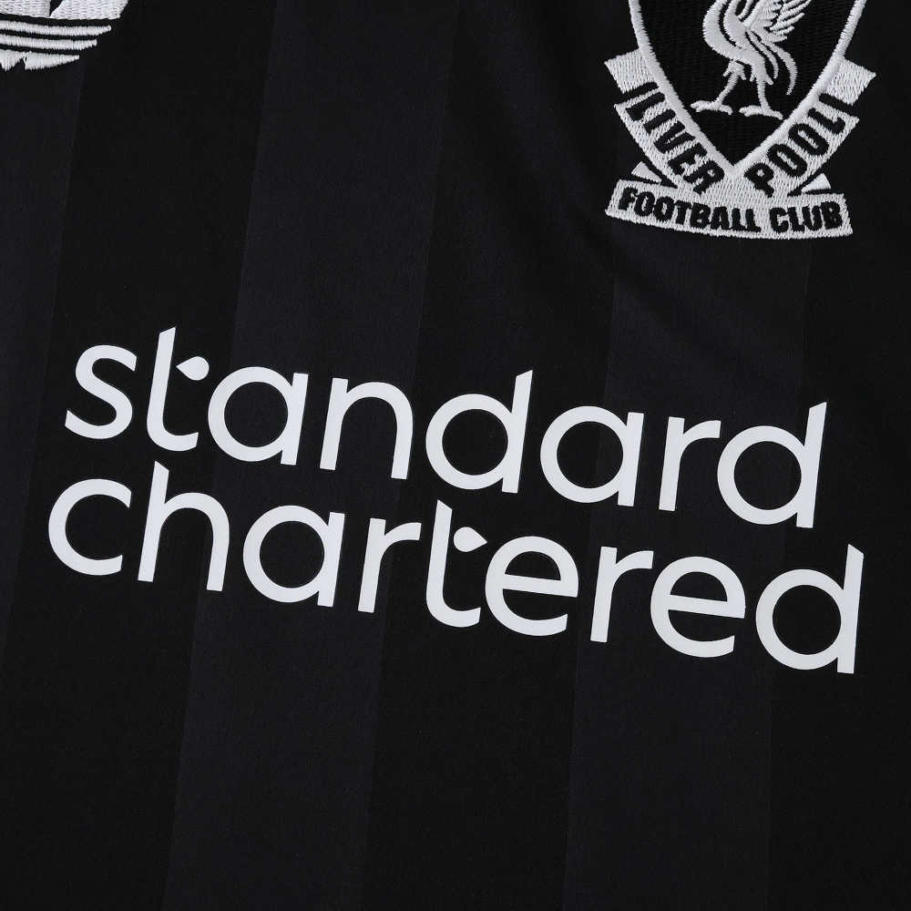 2526 season Liverpool F.C. goalkeeper Fan version