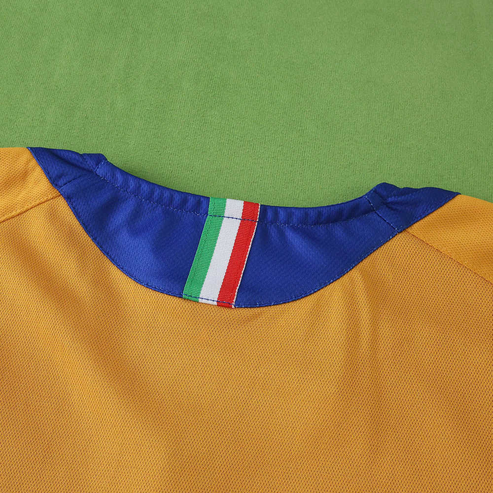 0506 season Juventus F.C. away retro Fan version