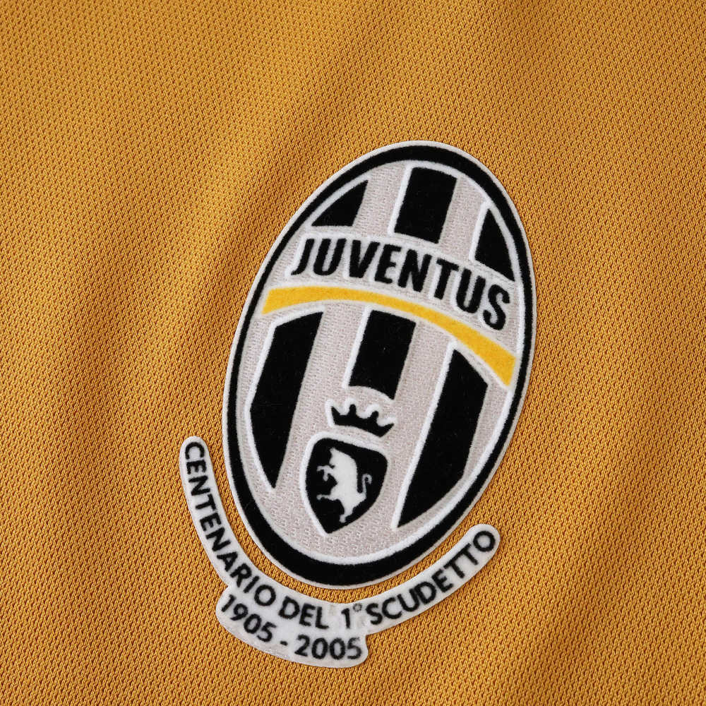 0506 season Juventus F.C. away retro Fan version