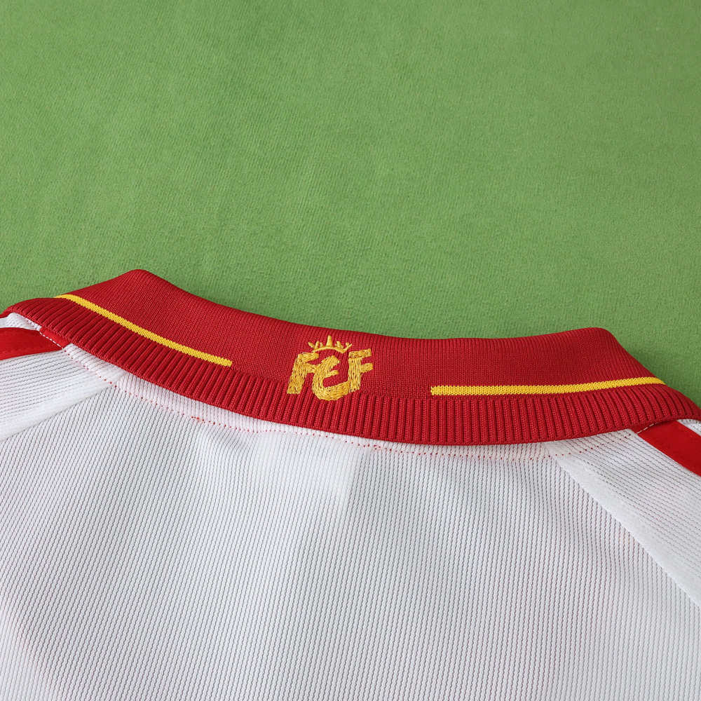2000 season Spain away retro Fan version