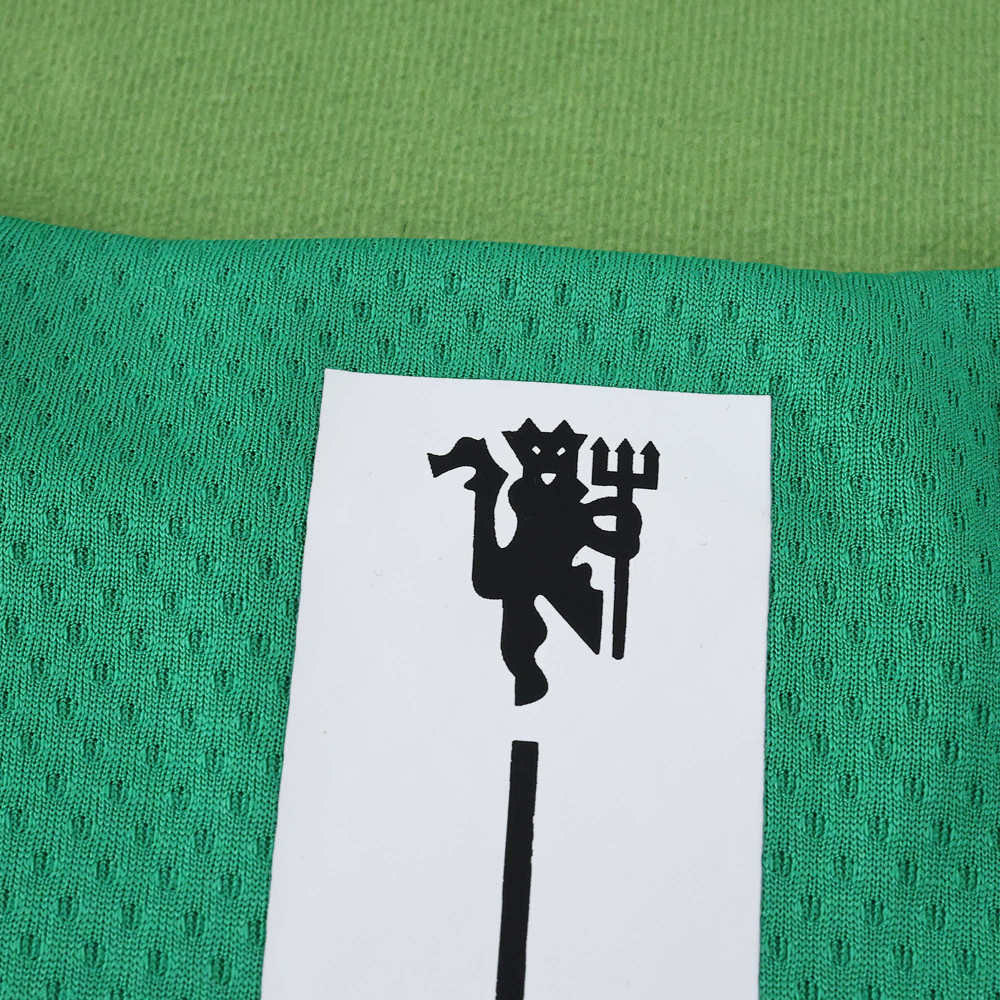 0708 season Manchester United F.C. goalkeeper retro Long sleeved Fan version