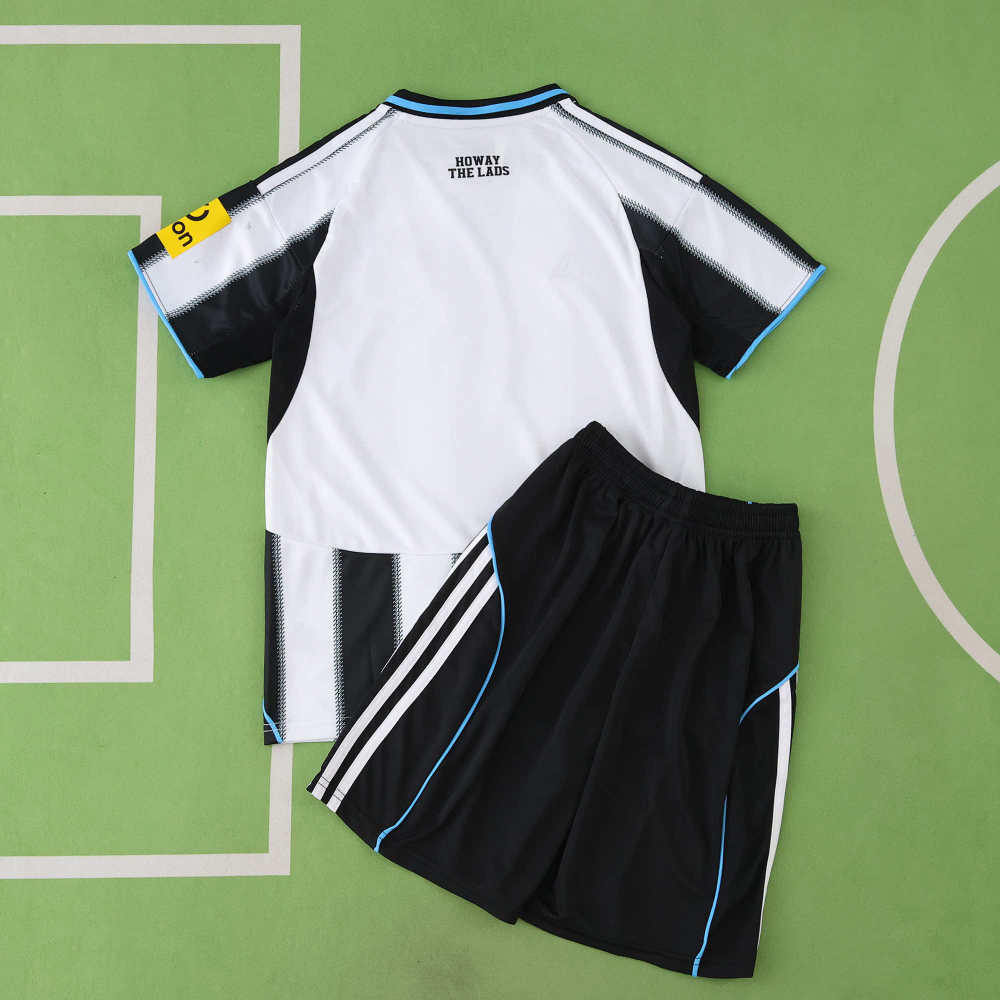 2526 season Newcastle United F.C. home Kids kit