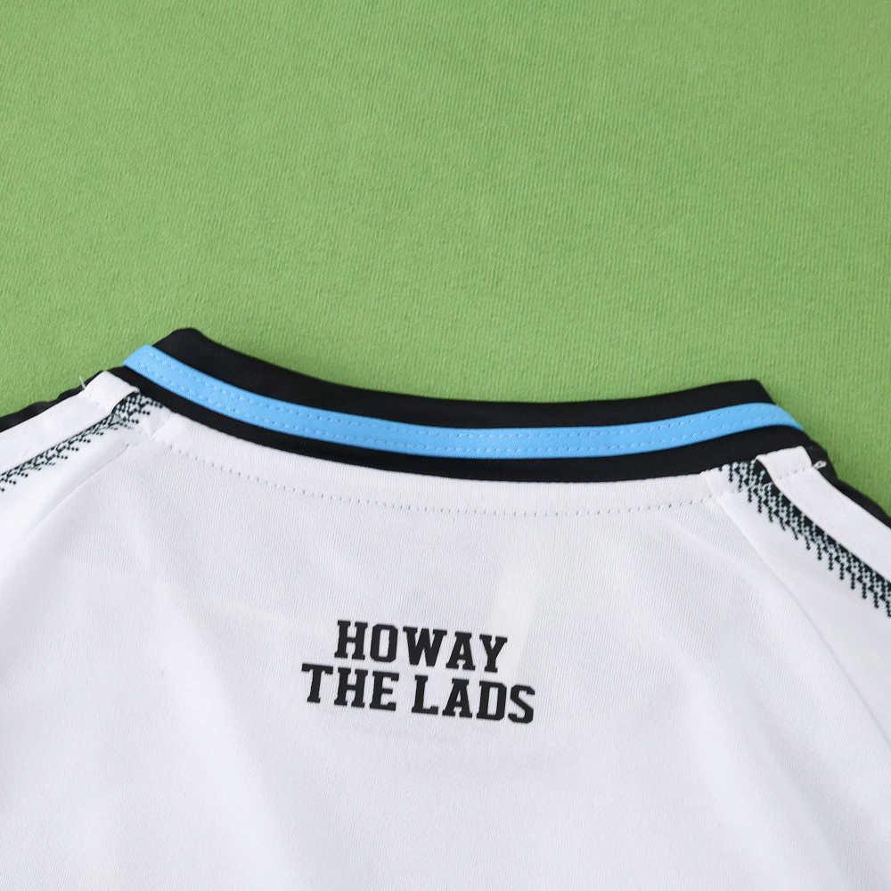 2526 season Newcastle United F.C. home Kids kit