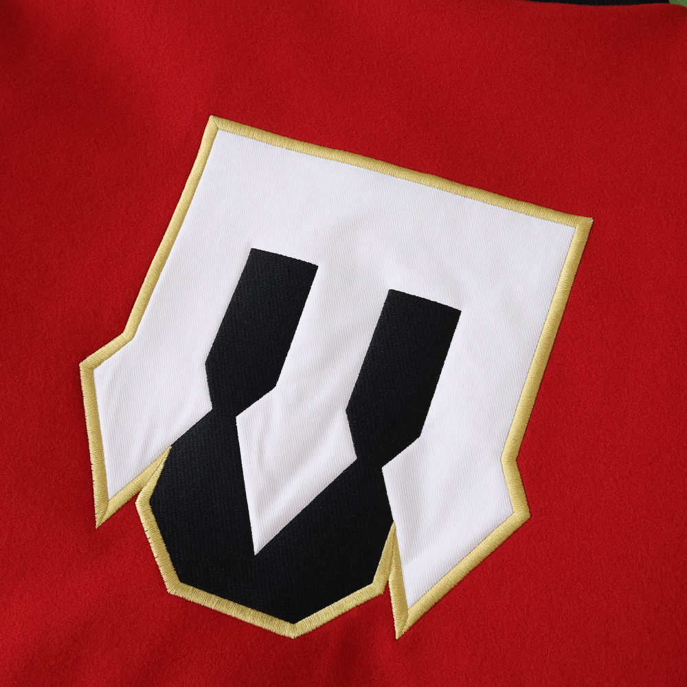 2526 Manchester United F.C. baseball uniform