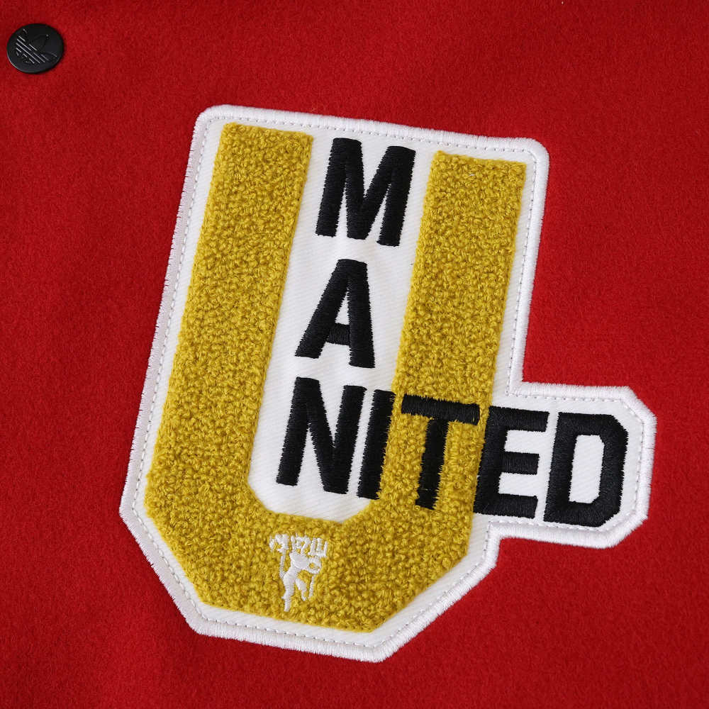 2526 Manchester United F.C. baseball uniform