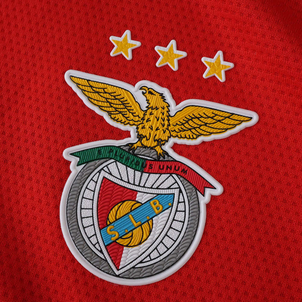 2526 season S.L. Benfica home Kids kit