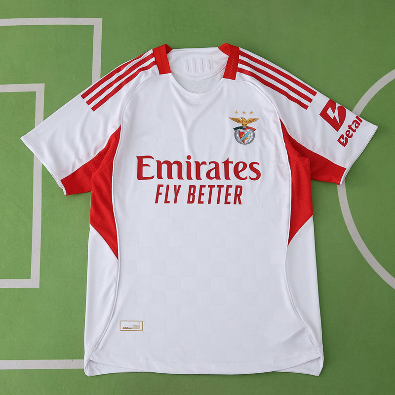 2526 season S.L. Benfica third Player version