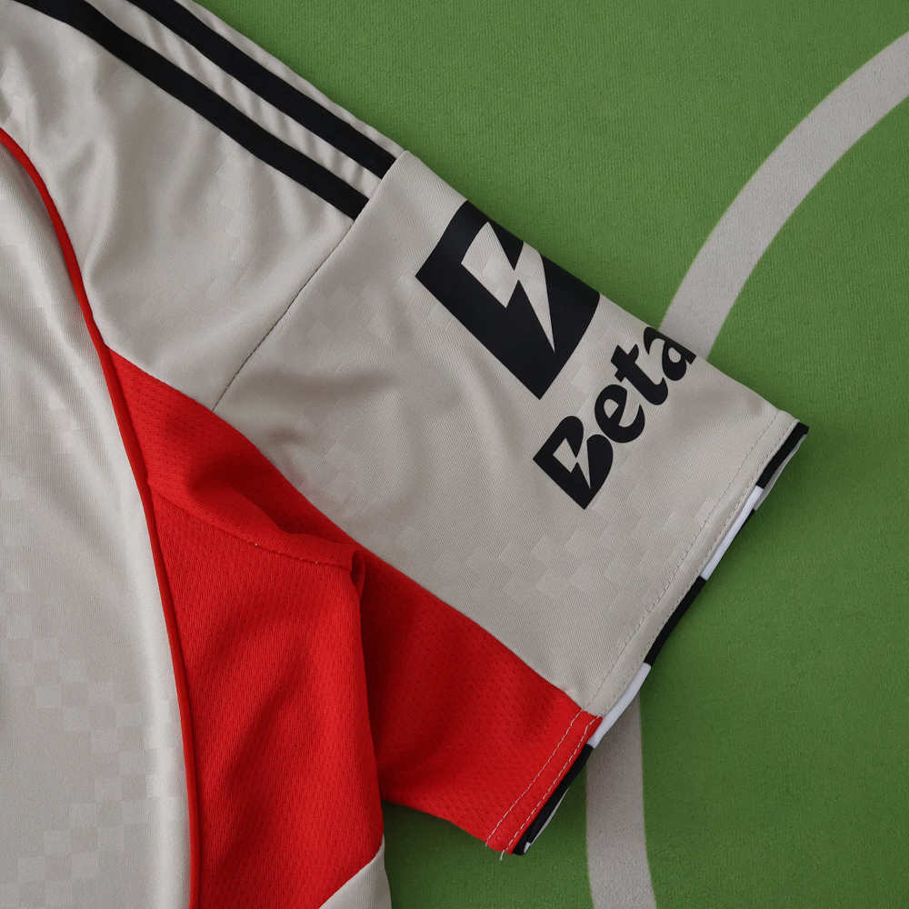 2526 season S.L. Benfica away Player version
