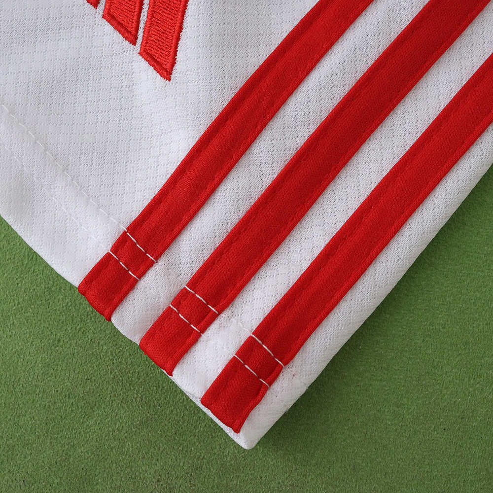 2526 season S.L. Benfica home Kids kit
