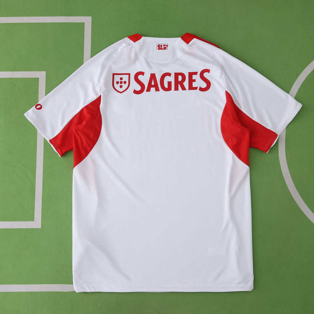 2526 season S.L. Benfica third Player version