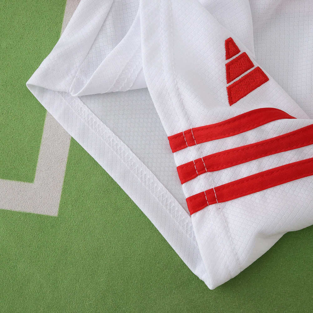 2526 season S.L. Benfica home Kids kit