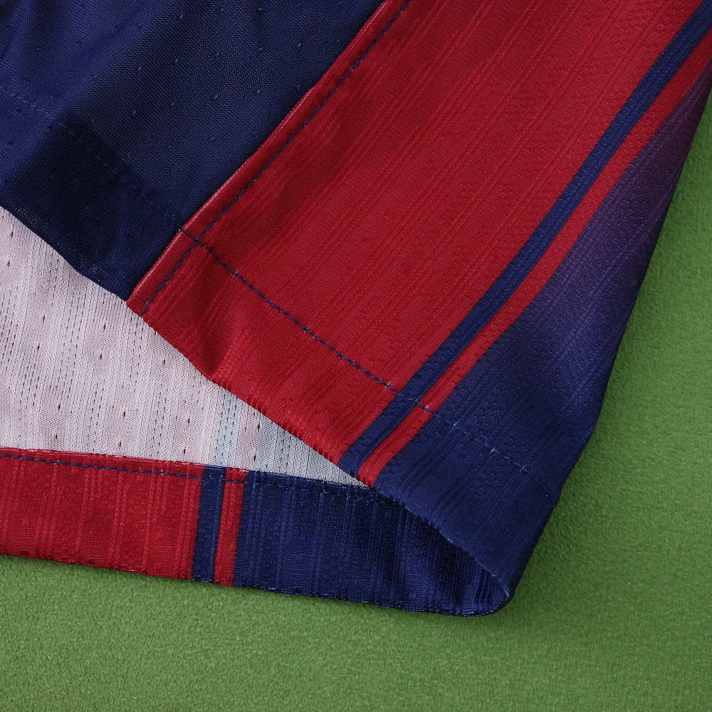 2526 season FC Barcelona / Barça home Player version