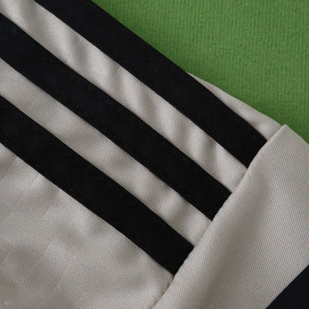 2526 season S.L. Benfica away Player version