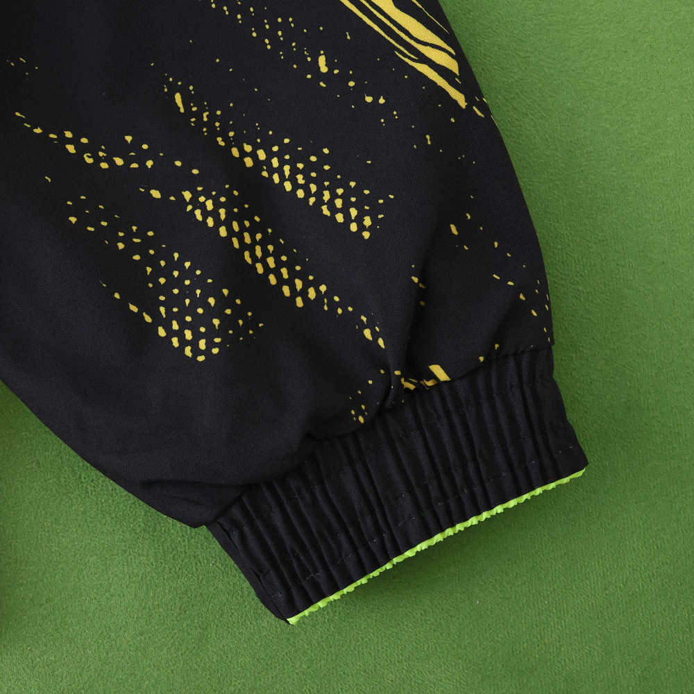 2526 Borussia Dortmund Wear on both sides windbreaker