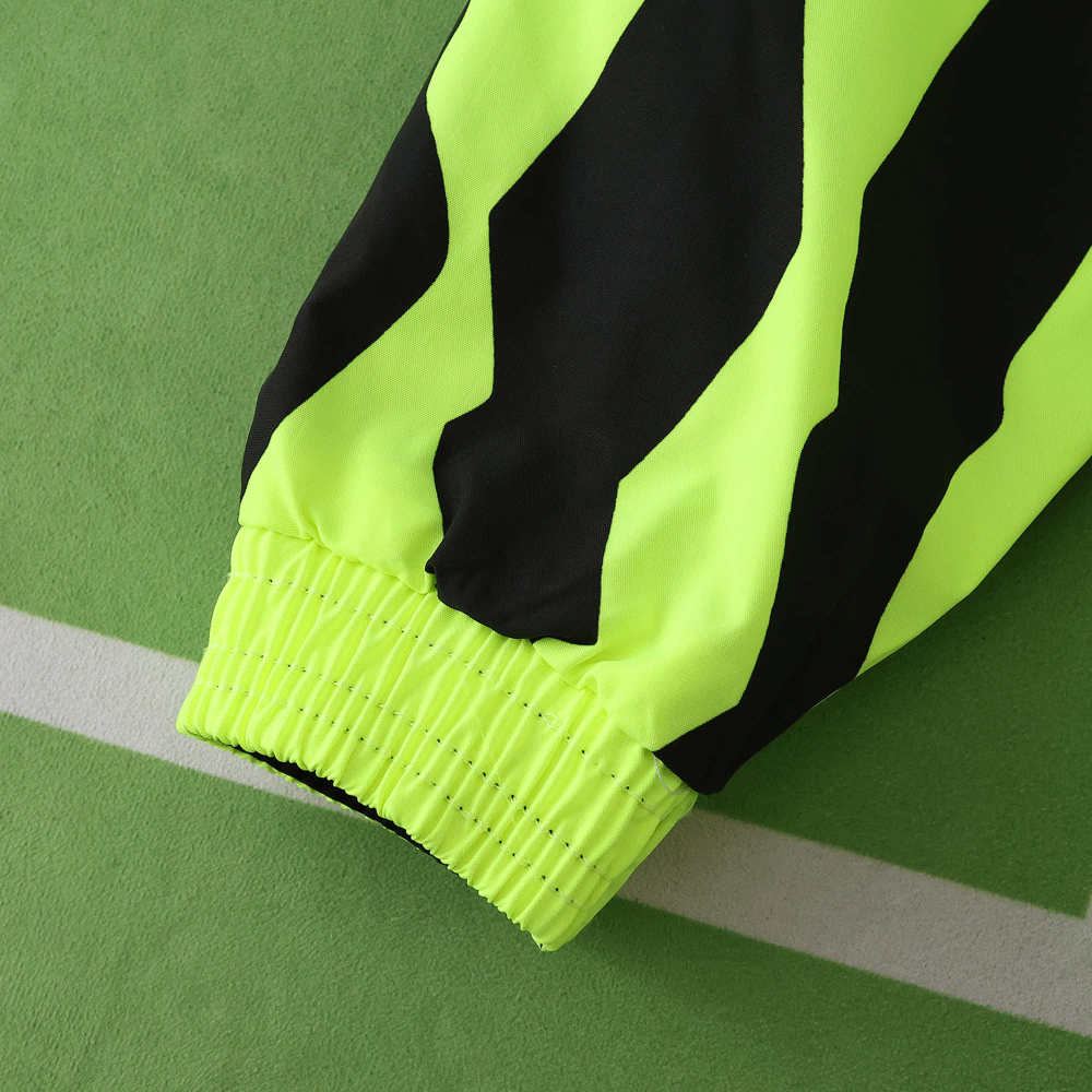 2526 Borussia Dortmund Wear on both sides windbreaker