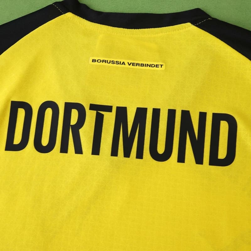 2526 season Borussia Dortmund home Player version