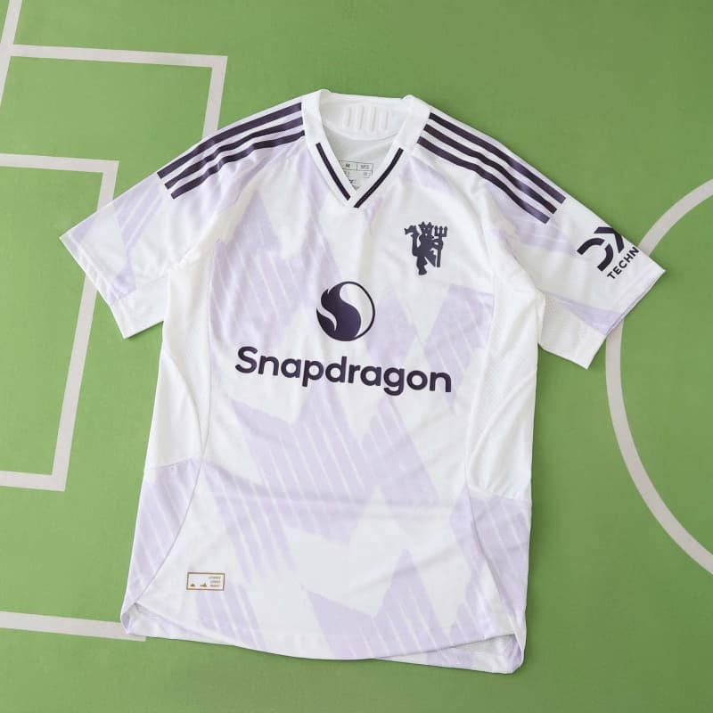 2526 season Manchester United F.C. away Player version